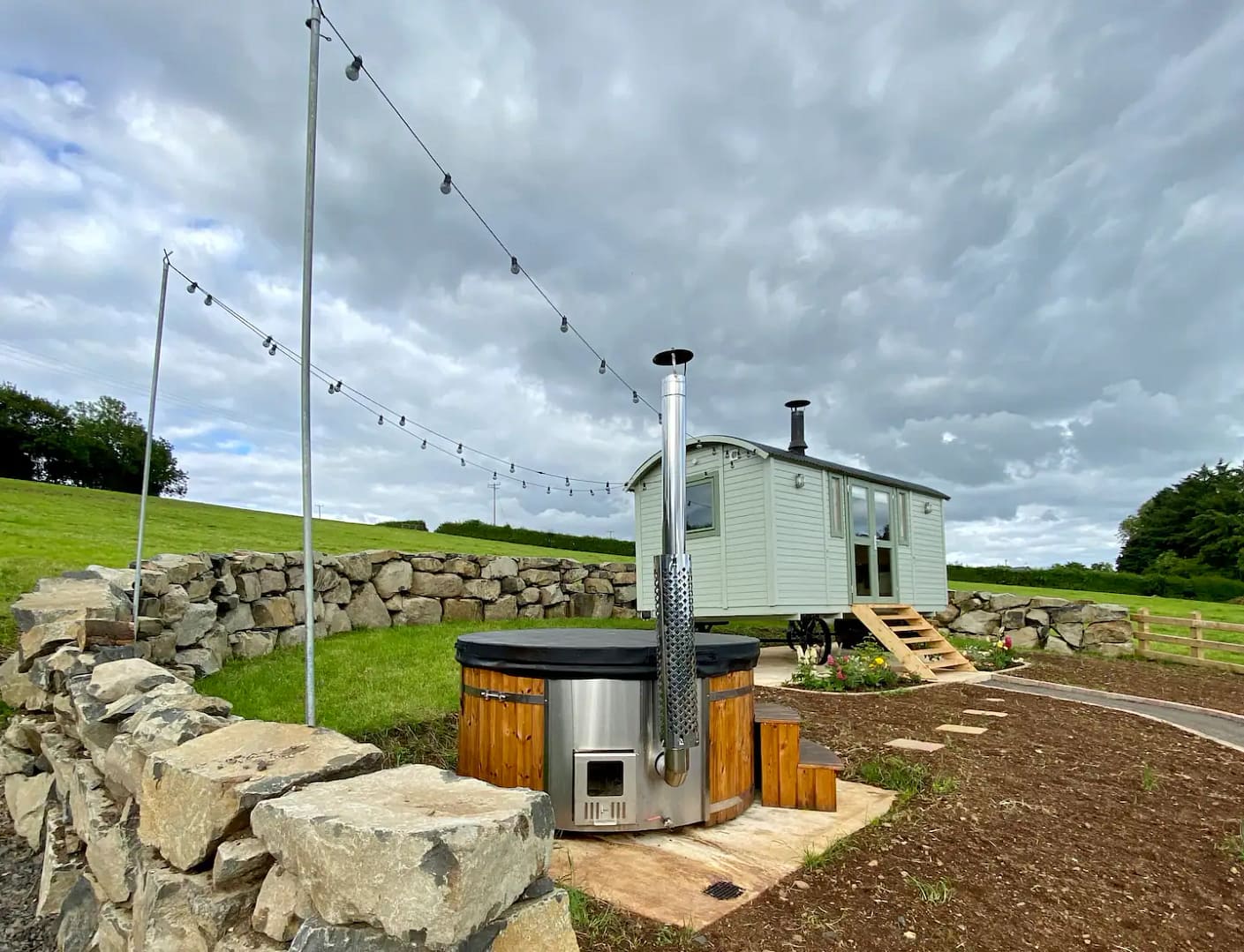 Salamander Stoves The Hobbit Small Wood Burning Stove Installed Into A Shepherds Hut The Stone Wall Hideaway 3